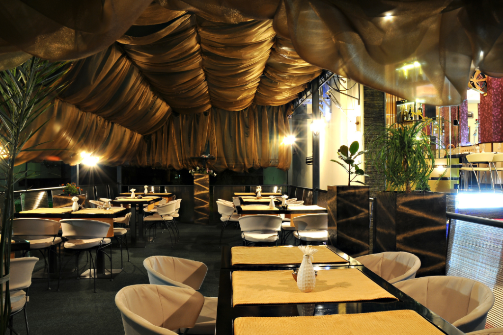 5 Reasons to Eat at Local Restaurants